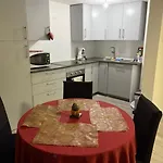 Apartment Maison Neuve Chaleureuse Pour 1 A 4 Personnes Schiltigheim