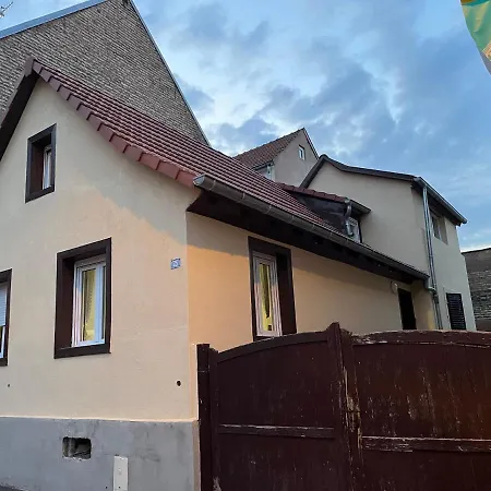Apartment Maison Neuve Chaleureuse Pour 1 A 4 Personnes