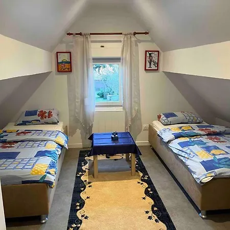 Maison Neuve Chaleureuse Pour 1 à 4 Personnes Schiltigheim